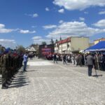 12.05.2023. Opatów. Ślubowanie uczniów klas mundurowych / Fot. Grażyna Szlęzak - Radio Kielce
