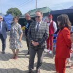 28.05.2023. Obrazxów. Bitwa Regionów. Na zdjęciu (od lewej): senator Jarosław Rusiecki, Anna Paluch - zastępca dyrektora ARi MR w Kielcach, poseł Marek Kwitek / Fot. Grażyna Szlęzak - Radio Kielce