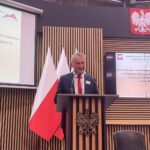 24.05.2023. Kielce. Podpisanie umów na wsparcie świętokrzyskich organizacji pożytku publicznego. Na zdjęciu: Zbigniew Koniusz - wojewoda świętokrzyski / Fot. Iwona Murawska-Bujnowicz - Radio Kielce