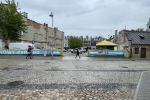 18.05.2023. Kielce. Parking przy ul. Bodzentyńskiej / Fot. Jarosław Kubalski - Radio Kielce