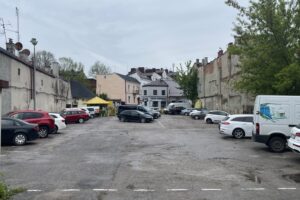 18.05.2023. Kielce. Parking przy ul. Bodzentyńskiej / Fot. Jarosław Kubalski - Radio Kielce