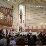 01.05.2023. Kielce. Uroczystości Międzynarodowego Dnia Solidarności Ludzi Pracy. Msza św. w kościele św. Józefa Robotnika / Fot. Wiktor Taszłow - Radio Kielce