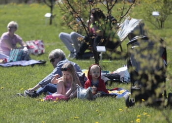 01.05.2023. Kielce. Otwarcie Ogrodu Botanicznego. / Fot. Wiktor Taszłow - Radio Kielce