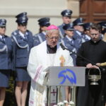 05.05.2023. Kielce. Uroczystość nadania sztandaru dla Aresztu Śledczego w Kielcach. Na zdjęciu: biskup Jan Piotrowski / Fot. Wiktor Taszłow - Radio Kielce