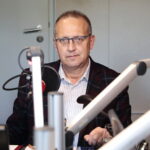08.05.2023. Studio Polityczne Radia Kielce. Na zdjęciu Krzysztof Sławiński - Koalicja Obywatelska. / Fot. Wiktor Taszłow - Radio Kielce