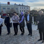 04.05.2023. Bodzentyn, Rynek Górny. Nabożeństwo majowe. Na zdjęciu (od prawej): poseł Krzysztof Li[piec. / Fot. Paulina Michta - Radio Kielce