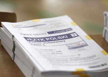 04.05.2023. Kielce. II LO im. Jana Śniadeckiego. Matura z języka polskiego / Fot. Jarosław Kubalski - Radio Kielce