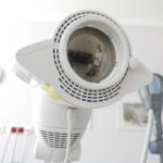 Szpital na Czarnowie chwali się sprzętem kupionym za unijne pieniądze - Radio Kielce 12.05.2023. Kielce. Wojewódzki Szpital Zespolony. Sprzęt rehabilitacyjny zakupiony dzięki funduszom unijnym / Fot. Jarosław Kubalski - Radio Kielce