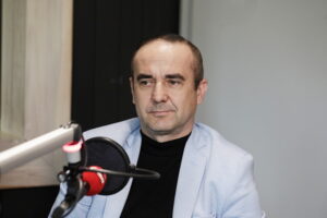 15.05.2023 Radio Kielce. Studio Polityczne. Piotr Kisiel - Suwerenna Polska / Fot. Jarosław Kubalski - Radio Kielce