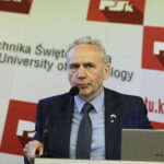 Dodatkowe lekcje pozwalają zrozumieć matematykę - Radio Kielce Na zdjęciu: Zbigniew Koruba - rektor Politechniki Świętokrzyskiej / Fot. Jarosław Kubalski - Radio Kielce