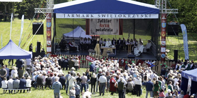 21.05.2023. Święty Krzyż. XVI Jarmark Świętokrzyski. / Fot. Jarosław Kubalski - Radio Kielce