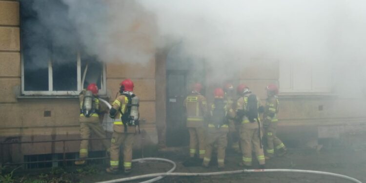 Pożar w dawnym szpitalu MSWiA