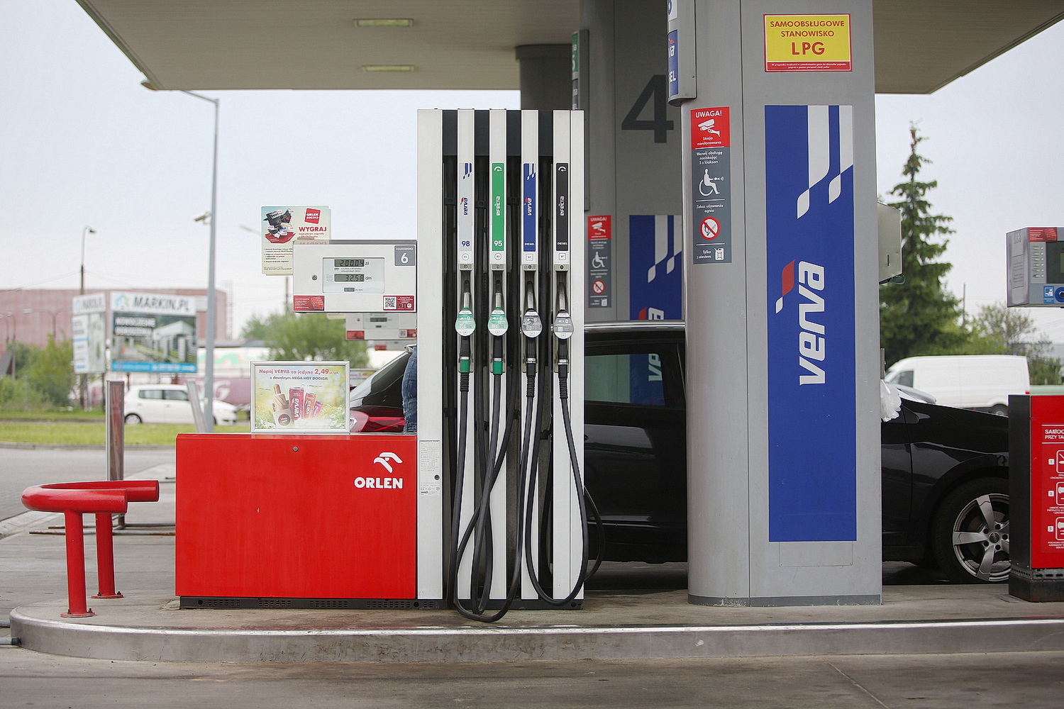 Od soboty tańsze tankowanie