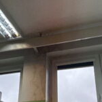 INTERWENCJA. Dach dziurawy, uczniom woda leje się na głowę