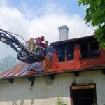 Pożar zabytkowego budynku. W akcji 6 zastępów straży