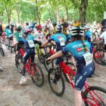 Kielecki stadion leśny opanowany przez rowerzystów