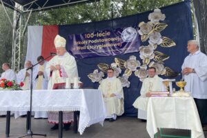 17.06.2023. Wola Szczygiełkowa. Jubileusz 100-lecia szkoły / Fot. Anna Głąb – Radio Kielce