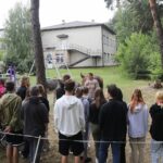 13.06.2023. Kielce. Świętokrzyskie Centrum Psychiatrii. Terapia wspomagająca przy udziale osłów / Fot. Wiktor Taszłow - Radio Kielce