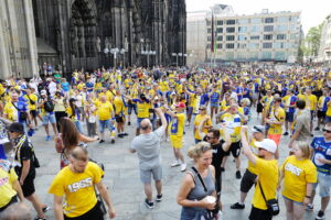 18.06.2023. Niemcy. Kolonia. Przemarsz kibiców Barlinka Industrii Kielce / Fot. Wiktor Taszłow - Radio Kielce