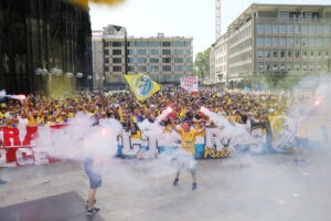 18.06.2023. Niemcy. Kolonia. Przemarsz kibiców Barlinka Industrii Kielce / Fot. Wiktor Taszłow - Radio Kielce