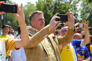 18.06.2023. Niemcy. Kolonia. Przemarsz kibiców Barlinka Industrii Kielce / Fot. Wiktor Taszłow - Radio Kielce