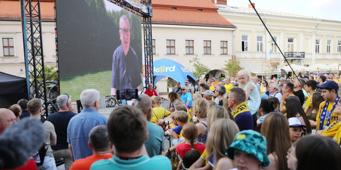 20.06.2023. Kielce. Spotkanie piłkarzy i działaczy Barlinek Industria Kielce z kibicami / Fot. Wiktor Taszłow - Radio Kielce