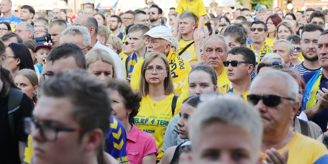 20.06.2023. Kielce. Spotkanie piłkarzy i działaczy Barlinek Industria Kielce z kibicami / Fot. Wiktor Taszłow - Radio Kielce