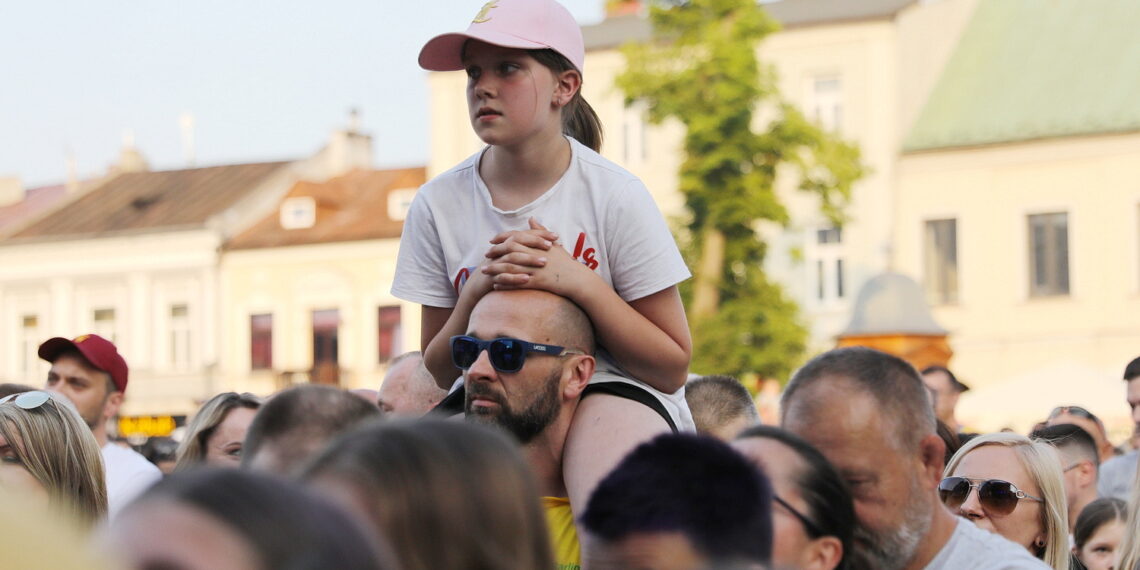 20.06.2023. Kielce. Spotkanie piłkarzy i działaczy Barlinek Industria Kielce z kibicami / Fot. Wiktor Taszłow - Radio Kielce