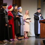 29.06.2023. Kielce. Studenci Collegium Medicum UJK odebrali dyplomy i złożyli przyrzeczenia lekarskie / Fot. Wiktor Taszłow - Radio Kielce