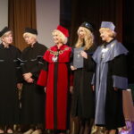 29.06.2023. Kielce. Studenci Collegium Medicum UJK odebrali dyplomy i złożyli przyrzeczenia lekarskie / Fot. Wiktor Taszłow - Radio Kielce