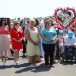 05.06.2023. Masłów. Spotkanie z osobami niepełnosprawnymi. Polowa msza święta pod przewodnictwem biskupa Mariana Florczyka / Fot. Wiktor Taszłow - Radio Kielce