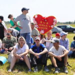 05.06.2023. Masłów. Spotkanie z osobami niepełnosprawnymi. Polowa msza święta pod przewodnictwem biskupa Mariana Florczyka / Fot. Wiktor Taszłow - Radio Kielce