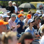 05.06.2023. Masłów. Spotkanie z osobami niepełnosprawnymi. Polowa msza święta pod przewodnictwem biskupa Mariana Florczyka / Fot. Wiktor Taszłow - Radio Kielce