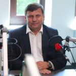 05.06.2023. Kielce. Studio Polityczne Radia Kielce. Na zdjęciu: Michał Skotnicki - PSL - KP / Fot. Wiktor Taszłow - Radio Kielce