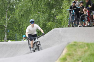 08.06.2023. Kielce, Park Baranowski. Pumptrack. / Fot. Wiktor Taszłow - Radio Kielce