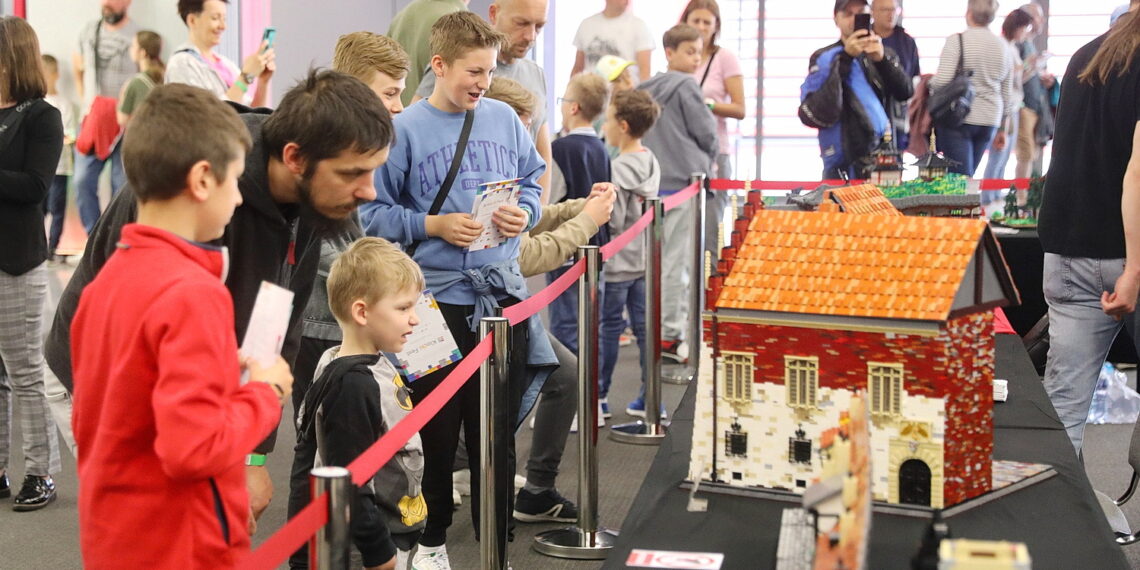 W Kielcach rozpoczął się festiwal klocków Lego