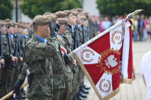 11.06.2023. Chęciny. Przysięga żołnierzy 10. Świętokrzyskiej Brygady Obrony Terytorialnej / Fot. Wiktor Taszłow - Radio Kielce