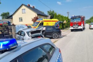 15.06.2023. Potok Wielki. Wypadek / źródło: KPP SP w Jędrzejowie