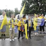 14.06.2023. Kielce. Pożegnanie piłkarzy ręcznych Barlinka Industrii, którzy wyruszyli w drogę na Final Four Ligi Mistrzów do Kolonii / Fot. Jarosław Kubalski - Radio Kielce