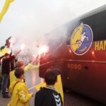 14.06.2023. Kielce. Pożegnanie piłkarzy ręcznych Barlinka Industrii, którzy wyruszyli w drogę na Final Four Ligi Mistrzów do Kolonii / Fot. Jarosław Kubalski - Radio Kielce