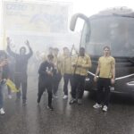 14.06.2023. Kielce. Pożegnanie piłkarzy ręcznych Barlinka Industrii, którzy wyruszyli w drogę na Final Four Ligi Mistrzów do Kolonii / Fot. Jarosław Kubalski - Radio Kielce