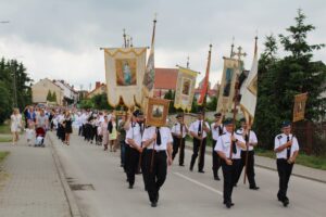 Tradycyjna procesja przeszła ulicami Wiślicy