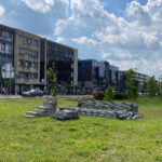 Co się dzieje wokół synagogi? - Radio Kielce 29.06.2023. Kielce. Przygotowania do rewitalizacji pasa między jezdniami na al. IX Wieków Kielc / Fot. Wiktor Taszłow - Radio Kielce