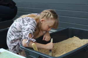 18.06.2023. Wiślica. Muzeum w Wiślicy. Europejskie Dni Archeologii / Fot. Marta Gajda-Kruk – Radio Kielce