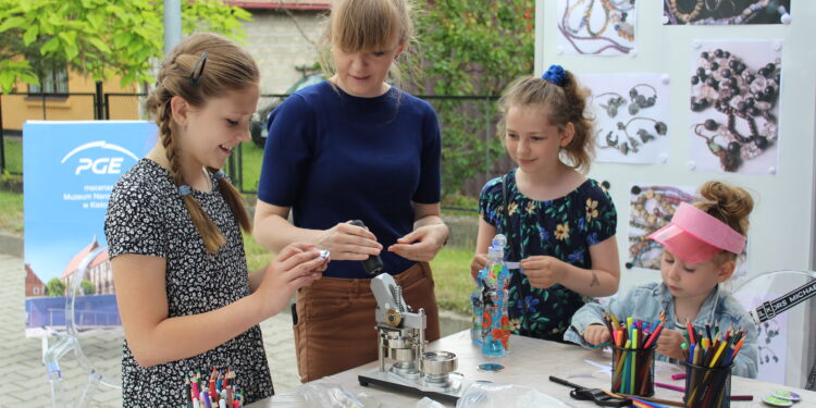 18.06.2023. Wiślica. Muzeum w Wiślicy. Europejskie Dni Archeologii / Fot. Marta Gajda-Kruk – Radio Kielce