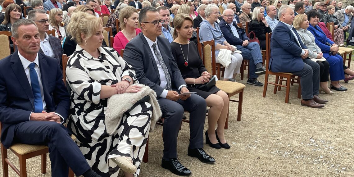 24.06.2023. Zamek Krzyżtopór w Ujeździe. Gala operetkowo-musicalowej. / Fot. Grażyna Szlęzak - Radio Kielce