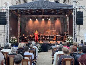 24.06.2023. Zamek Krzyżtopór w Ujeździe. Gala operetkowo-musicalowej. / Fot. Grażyna Szlęzak - Radio Kielce