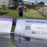 25.06.2023. Modliborzyce. Dzień otwarty na plantacji jagody kamczackiej / Fot. Grażyna Szlęzak - Radio Kielce