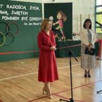 03.06.2023. Gadka. Otwarcie sali gimnastycznej. Na zdjęciu (z lewej): Anna Krupka - wiceminister sportu i turystyki / Fot. Anna Głąb - Radio Kielce