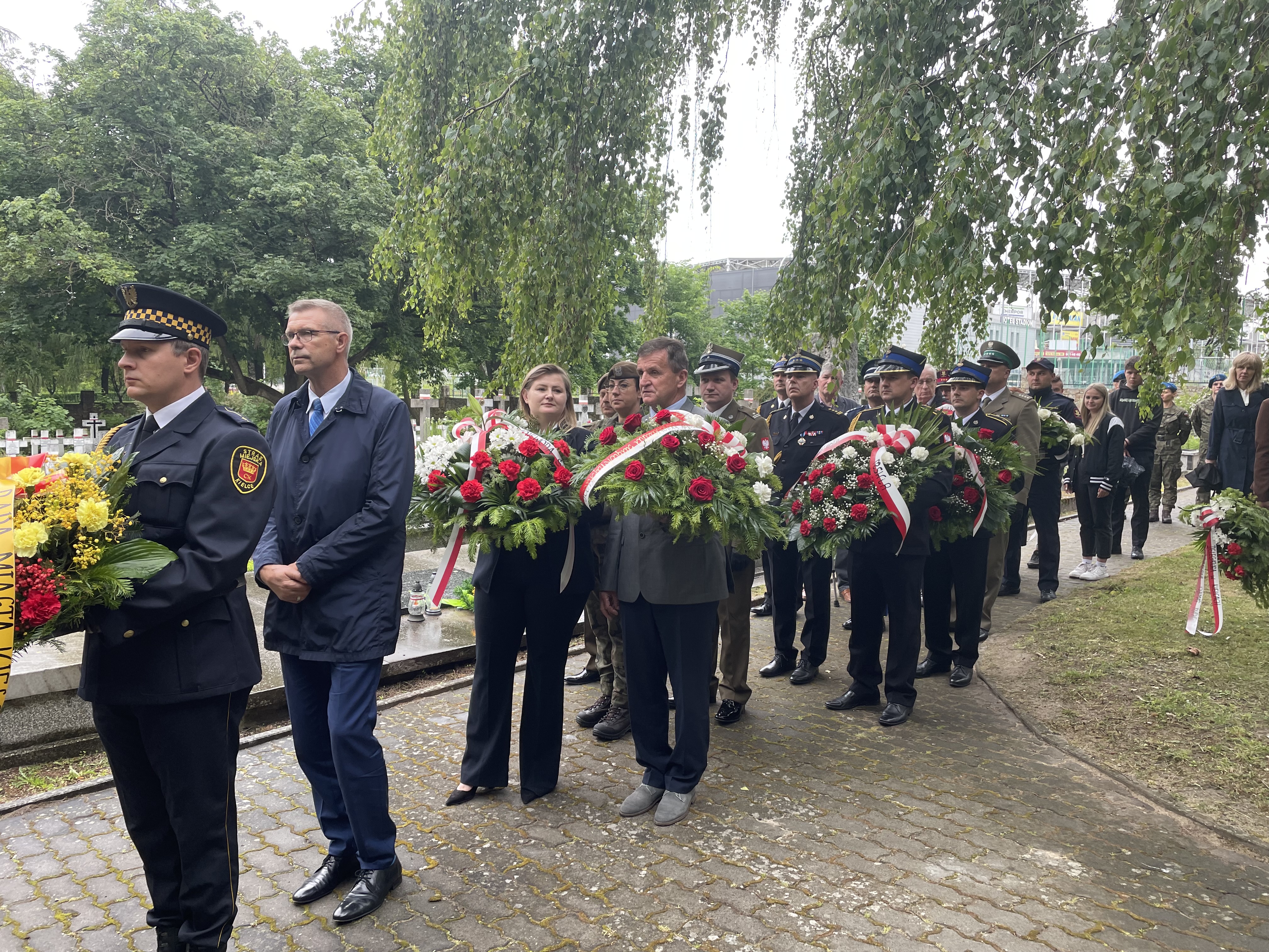 Na kieleckim cmentarzu uczczono pamięć pierwszych więźniów obozu w Auschwitz